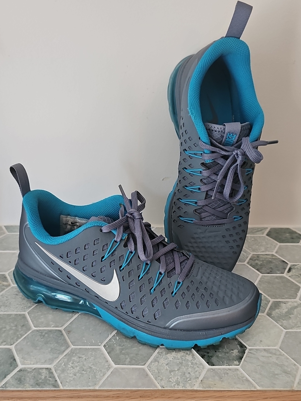 Nike Women's Gray & Teal Athletic Running Shoes